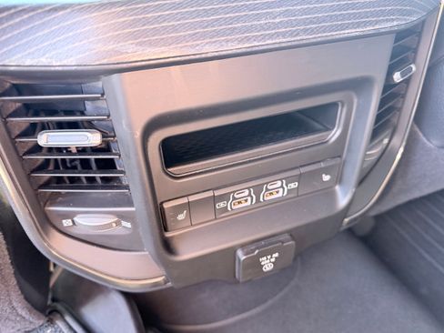 Used 2022 RAM 3500 Limited image 27