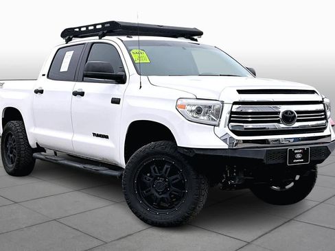 Used 2016 Toyota Tundra SR5 w/ SR5 Upgrade Package image 3