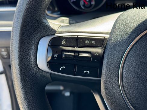 Used 2022 Kia K5 LXS image 18