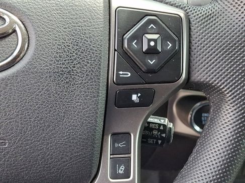 Certified 2023 Toyota Tacoma SR5 AWD/4WD image 23