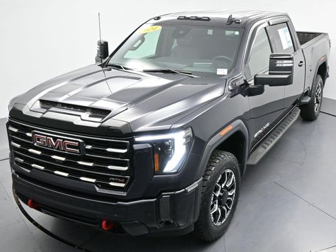 Used 2024 GMC Sierra 2500 AT4 w/ AT4 Premium Plus Package AWD/4WD image 38