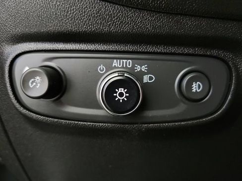 Used 2020 Chevrolet Equinox LT FWD image 17
