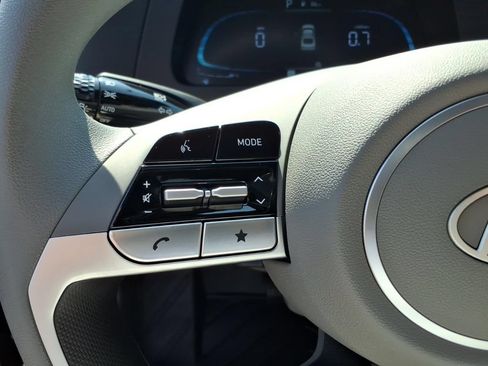 New 2026 Hyundai Elantra SE FWD image 18
