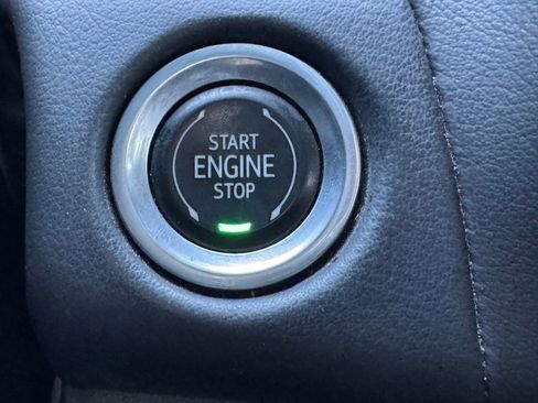 Used 2023 Chevrolet Tahoe LT w/ LT Signature Package AWD/4WD image 16