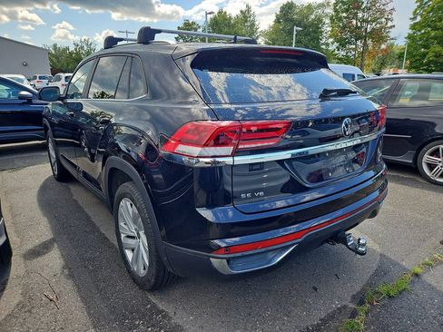 Used 2023 Volkswagen Atlas Cross Sport SE AWD/4WD image 2