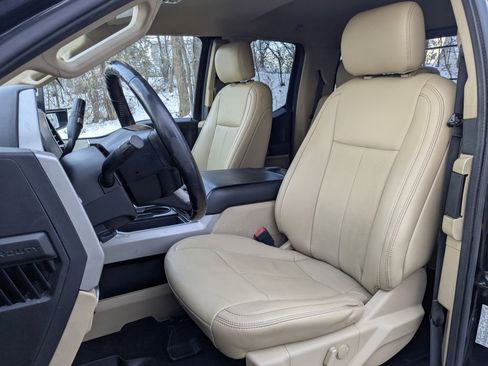 Used 2021 Ford F350 Lariat w/ Chrome Package image 12