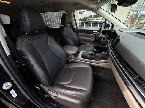 Used 2026 Kia Carnival FWD image 39