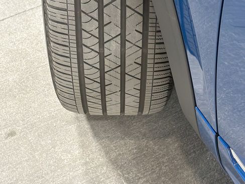 Used 2025 Volkswagen Atlas Cross Sport SEL Premium R-Line image 43