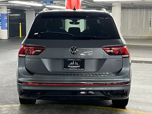 Used 2022 Volkswagen Tiguan SE R-Line AWD/4WD image 34
