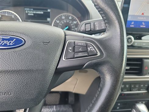 Used 2020 Ford EcoSport SE w/ SE Convenience Package image 18