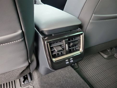 Used 2026 Toyota Crown XLE image 10