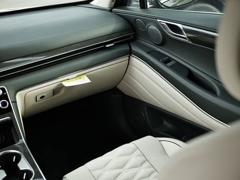 New 2026 Genesis GV80 3.5T e-SC image 31