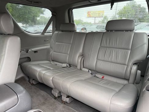 Used 2005 Toyota Sequoia Limited AWD/4WD image 22