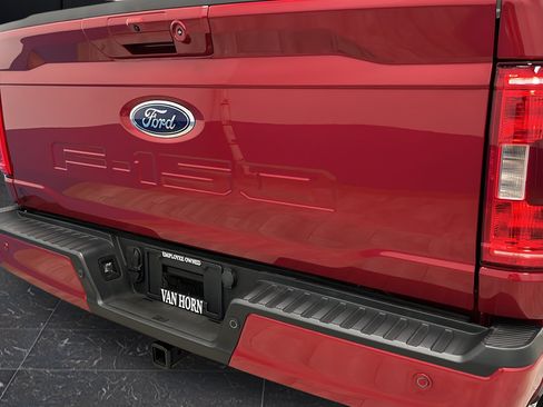 Used 2022 Ford F150 XLT w/ Equipment Group 302A High AWD/4WD image 40