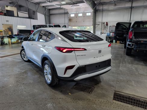 Used 2024 Buick Envista Preferred w/ Convenience I Package image 4