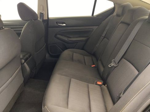 Used 2019 Nissan Altima 2.5 S FWD image 18