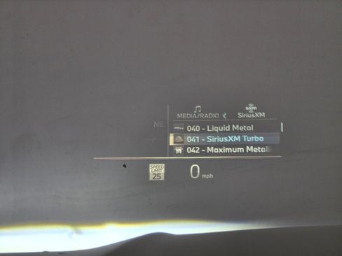 Used 2025 BMW 330i xDrive Sedan w/ Premium Package image 33