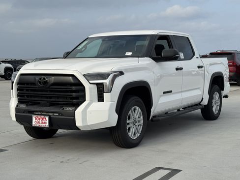 New 2026 Toyota Tundra SR5 AWD/4WD image 11