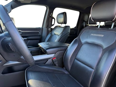 Certified 2025 RAM 1500 Laramie AWD/4WD image 9