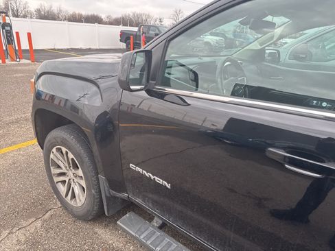 Used 2016 GMC Canyon SLE w/ Nightfall Edition image 22