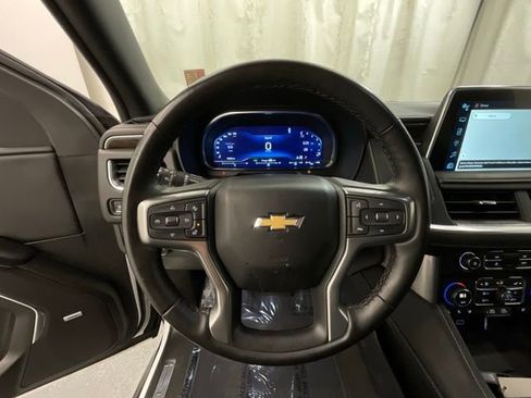 Used 2024 Chevrolet Suburban Premier AWD/4WD image 11