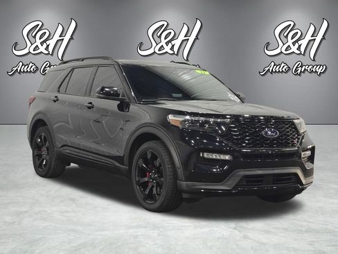 Used 2021 Ford Explorer ST w/ Equipment Group 401A AWD/4WD image 2