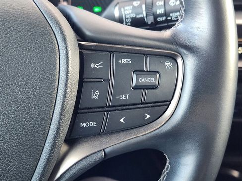 Used 2021 Lexus UX 250h w/ Premium Package image 28