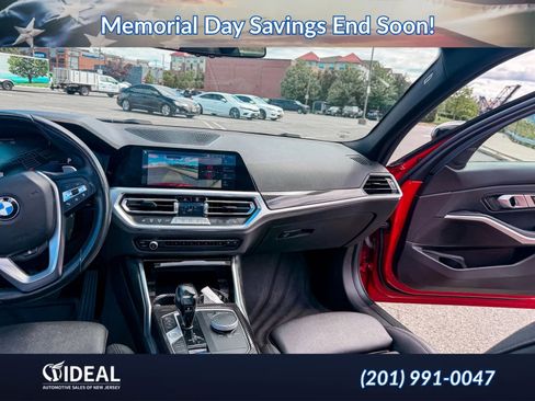 Used 2021 BMW 330i xDrive Sedan w/ Premium Package AWD/4WD image 10