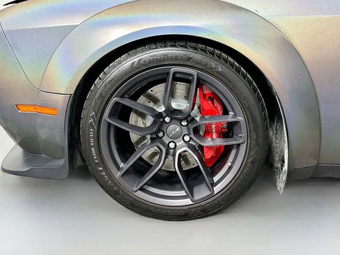 Used 2019 Dodge Challenger SRT Hellcat image 30