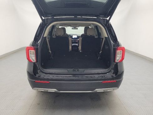 Used 2020 Ford Explorer XLT w/ Equipment Group 202A AWD/4WD image 29
