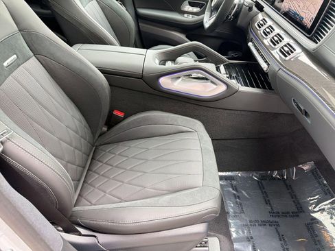New 2026 Mercedes-Benz GLE 53 AMG 4MATIC Coupe image 32