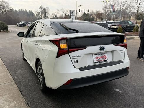 Used 2019 Toyota Prius XLE w/ Advanced Technology Package image 3