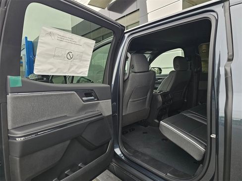 New 2026 GMC Sierra EV Elevation image 9