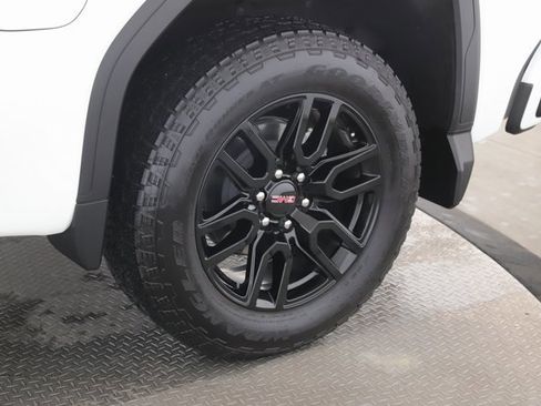 Used 2025 GMC Sierra 1500 Elevation w/ Elevation Premium Package image 14