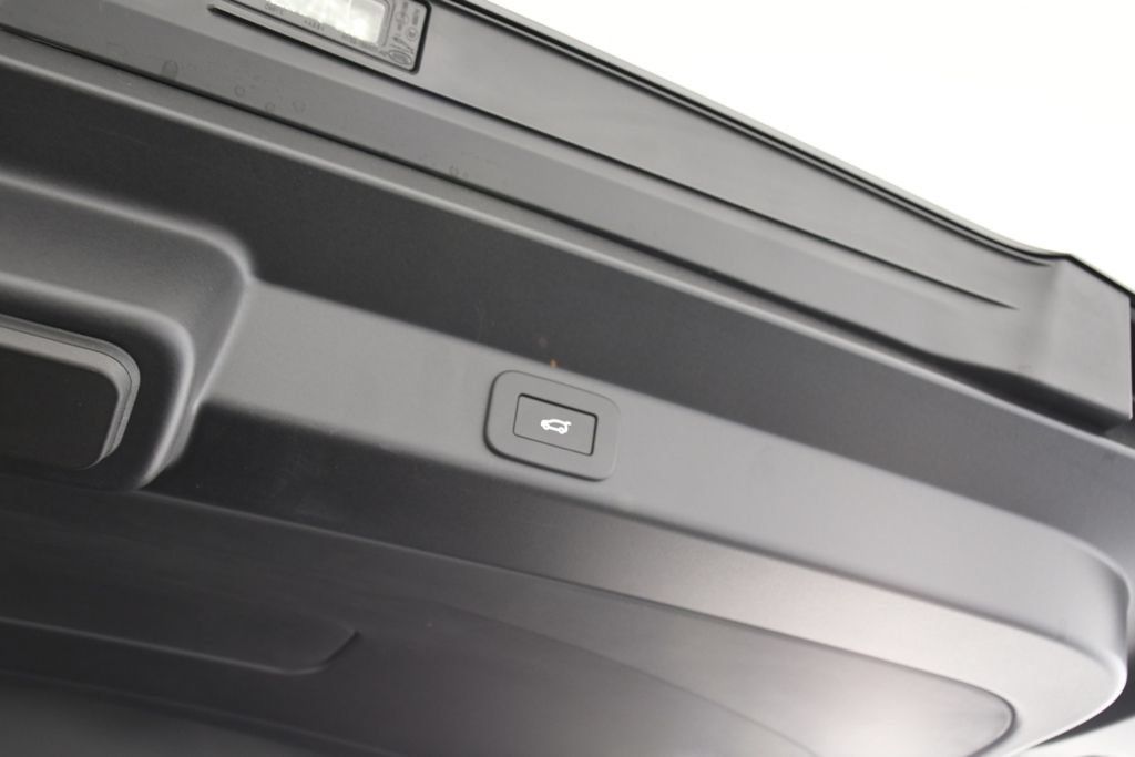 New 2026 Land Rover Range Rover Sport Dynamic SE AWD/4WD image 24
