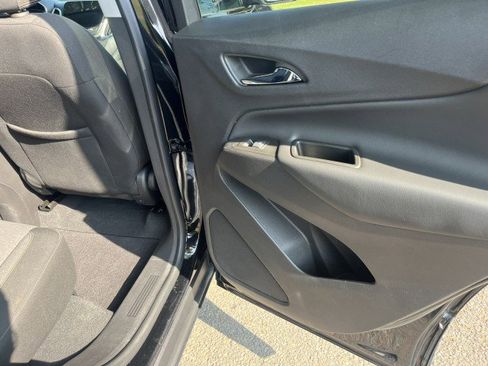 Used 2022 Chevrolet Equinox LT image 23