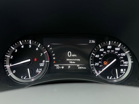 Used 2020 Toyota Highlander XLE image 18