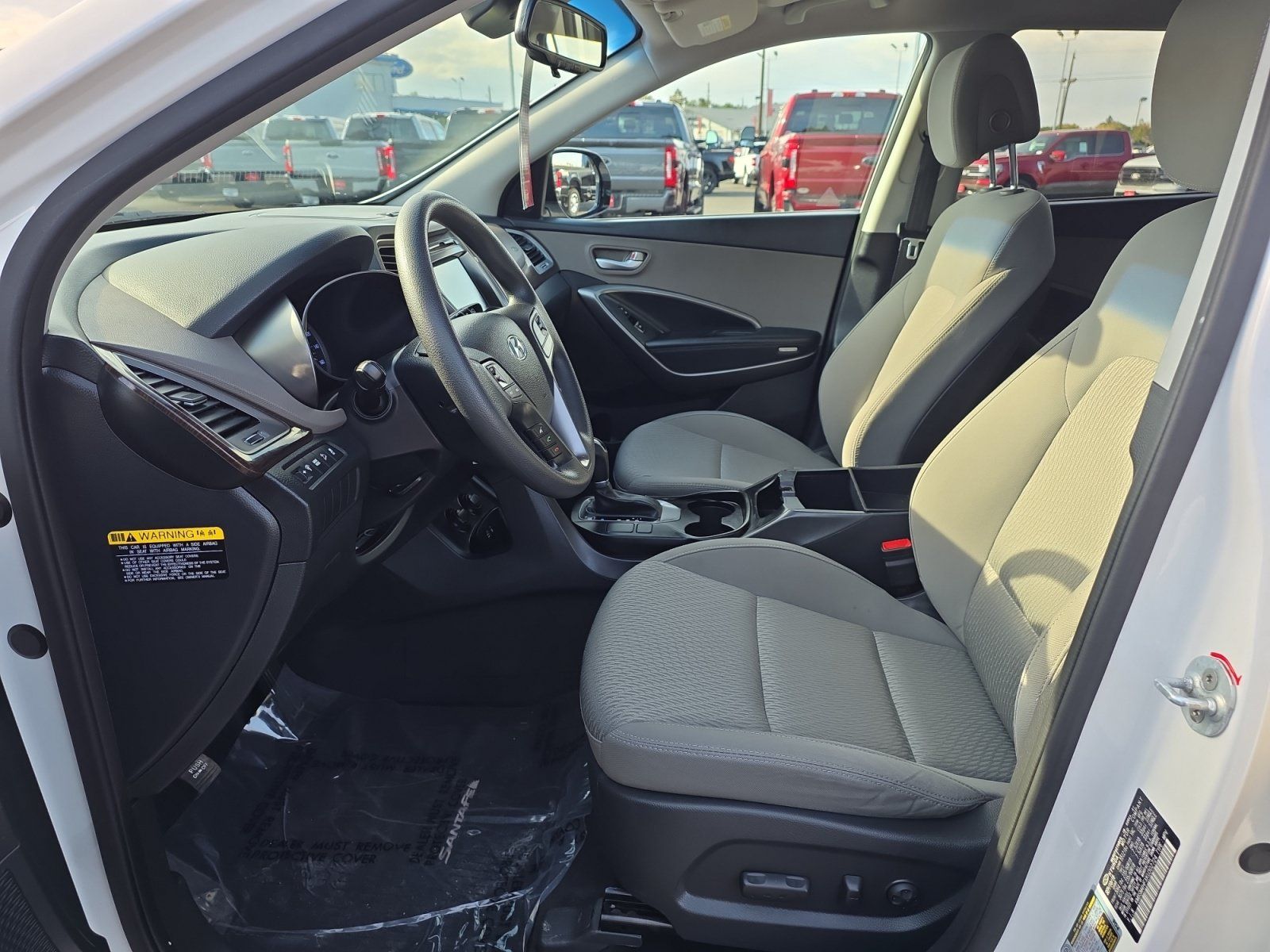 Used 2019 Hyundai Santa Fe XL SE FWD image 17