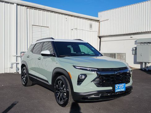 Used 2025 Chevrolet TrailBlazer ACTIV w/ Convenience Package image 7