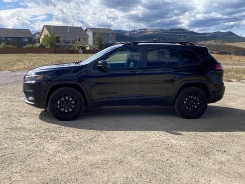 Certified 2023 Jeep Cherokee Altitude Lux image 10