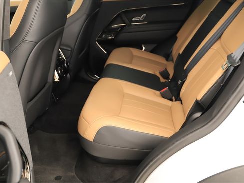 Used 2024 Land Rover Range Rover Sport Autobiography image 26