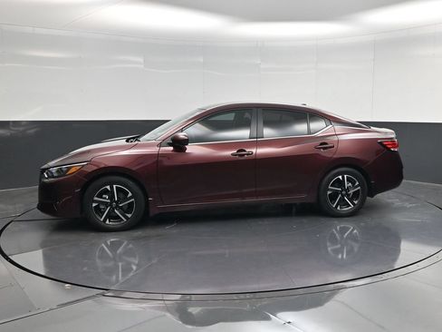 Used 2024 Nissan Sentra SV FWD image 6