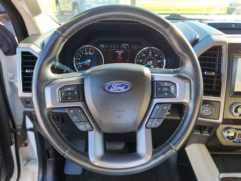 Used 2021 Ford Expedition Platinum image 19