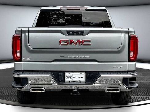 Used 2023 GMC Sierra 1500 SLT w/ SLT Premium Plus Package AWD/4WD image 6