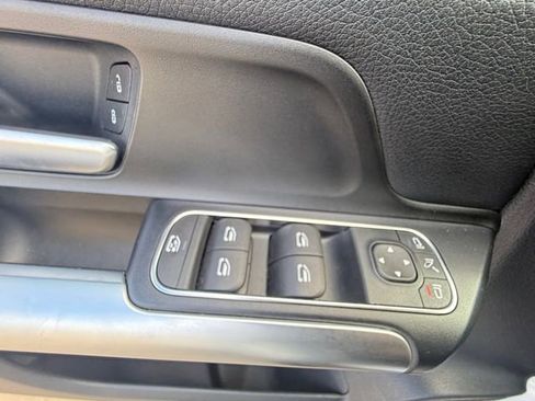 Used 2025 Mercedes-Benz GLA 250 image 7