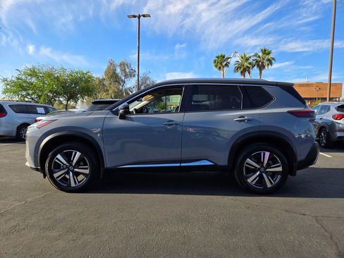 Used 2021 Nissan Rogue Platinum FWD image 3