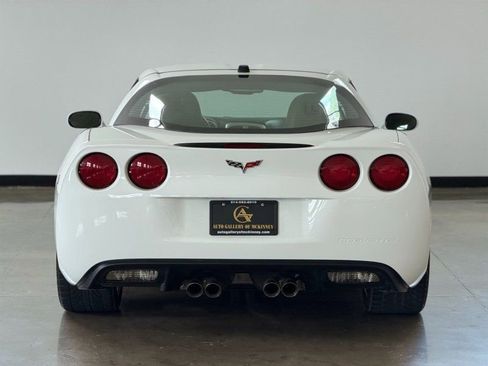 Used 2005 Chevrolet Corvette Coupe w/ Preferred Equipment Group RWD image 6