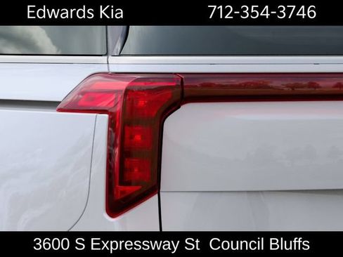New 2026 Kia Carnival EX FWD image 13