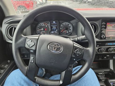 Used 2022 Toyota Tacoma SR AWD/4WD image 3