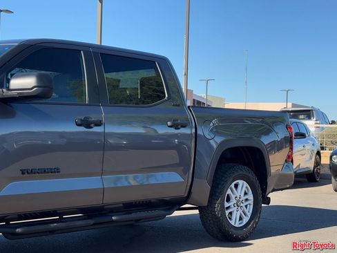 Used 2025 Toyota Tundra SR5 AWD/4WD image 8